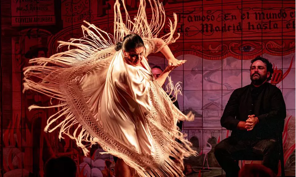 Espectáculo flamenco auténtico con consumición o Menú Tapas en Flamenco de Leones - Primary Image
