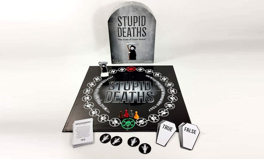 Image 2: Stupid Deaths Board Game