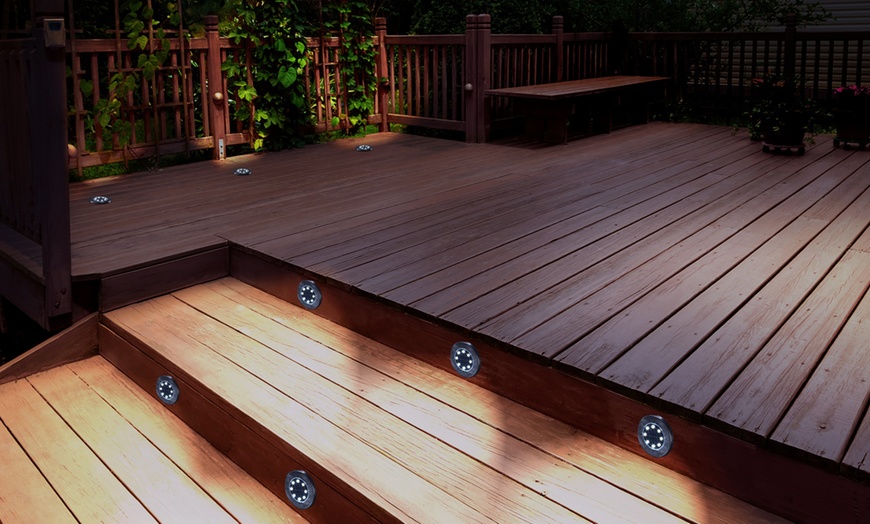 Image 2: 8-LED Solar Deck Lights