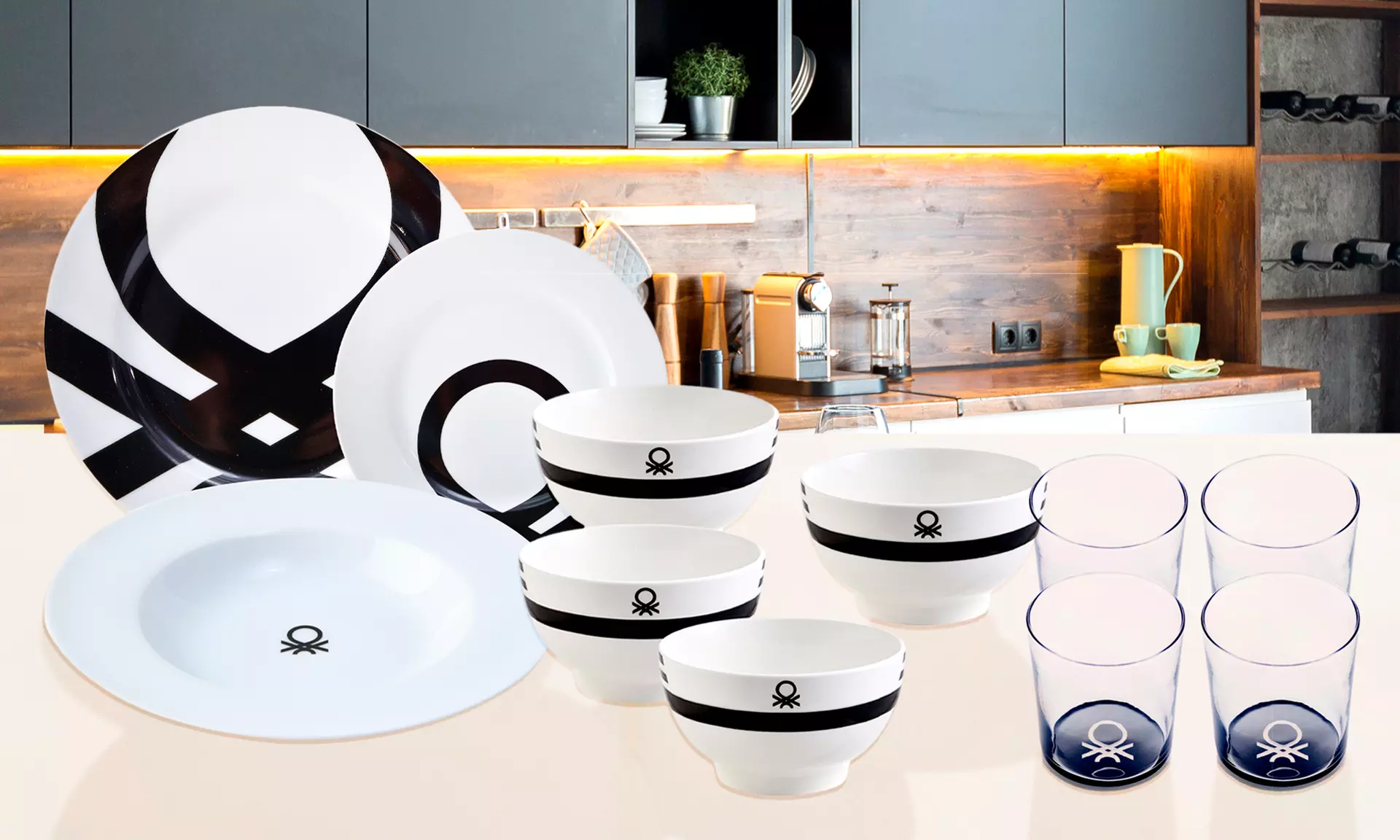 Service de vaisselle Benetton de 4 ou 18 pièces - Primary Image