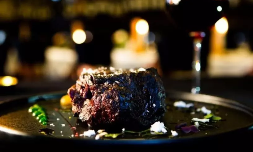 De luxe Candle-Light-Dinner in 3 oder 4 Gängen & Getränke für 2 Personen im Brechts Steakhaus (bis 36% sparen) - Second Medium