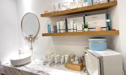 One 60-Minute Beaute Facial - GUINOT / THALGO