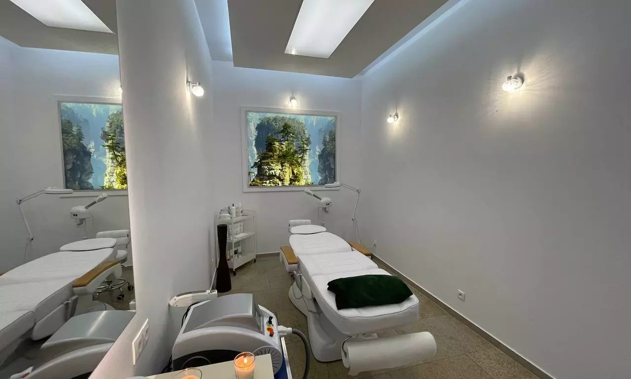 Wybrany 60-minutowy masaż w Aurora Clinic&Spa