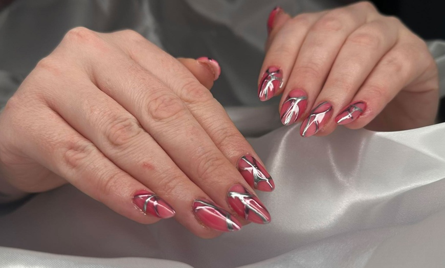 Image 3: Session beauté des mains et / ou pieds avec Célia Galaxie Nails