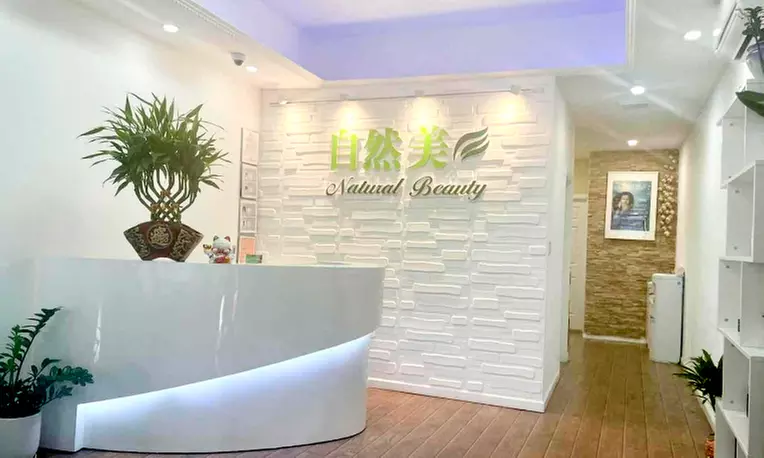 Enjoy a Relaxing Aromatherapy and Facial Pampering Package