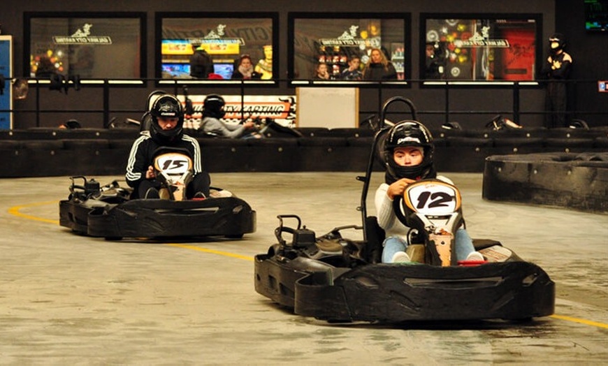 Image 1: 20-Minute Karting Session