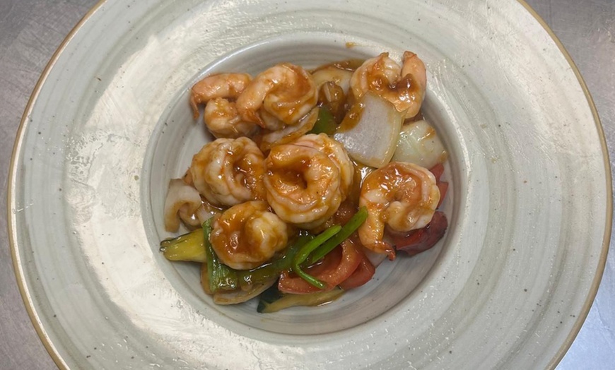 Image 7: Descubre la auténtica cocina tailandesa: menú para 2 o 4 personas 