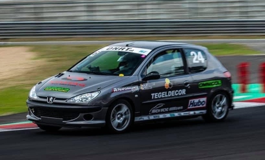 Image 2: Accompagnement ou conduite sur piste avec Arrow Racing Events