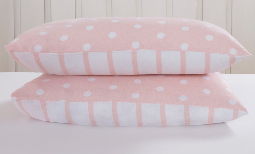 Image 12: Spots and Stripes Reversible Easy Care Duvet Set