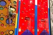 ¡Un plan de lo más divertido! Acceso de 1 h a camas elásticas o escalada lúdica de Climbat Kids Thader, al 19% - Second Medium