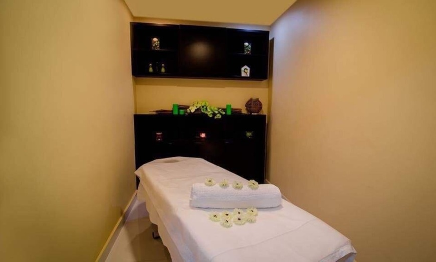 Image 5: Choice of  Facial at Euphoria Ladies Beauty lounge