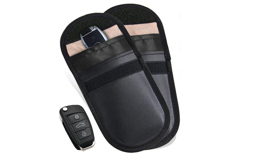 Image 3: Car Key Signal Blocker Case