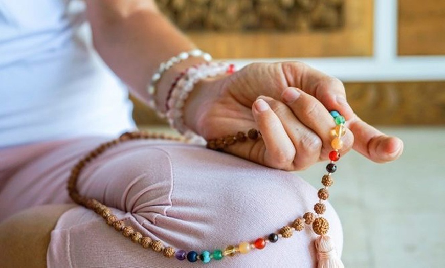 Image 11: 1 o 3 meses de clases de yoga o meditación para 1 o 2 personas 
