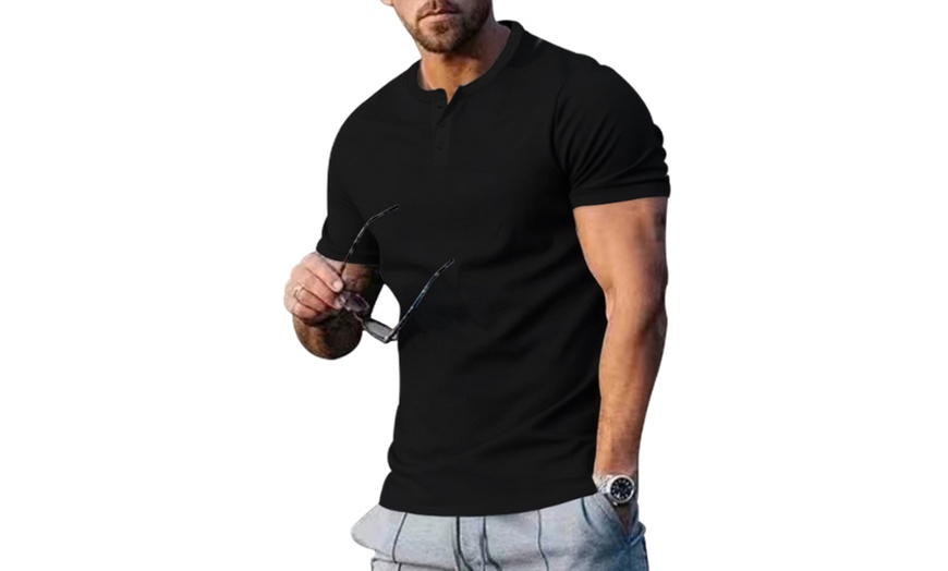 Image 3: T-shirt Henley décontracté à manches courtes pour hommes