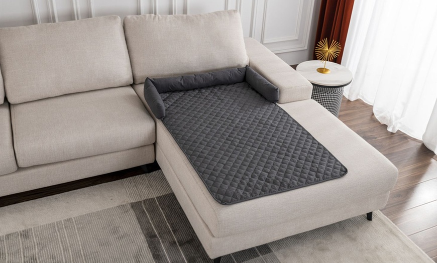 Image 7: Waterproof Padded Pet Mat in choice of colours and sizes