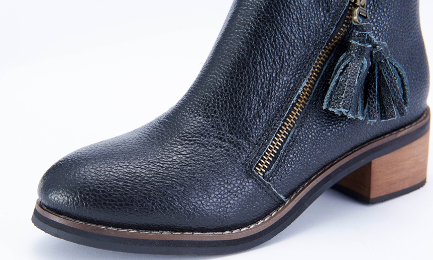 Image 6: Women's Zip Chelsea Boots