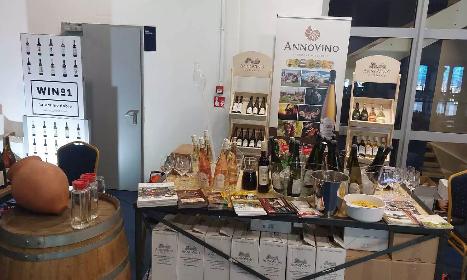 Degustacja w winotece dla 2 osób, voucher prezentowy i więcej