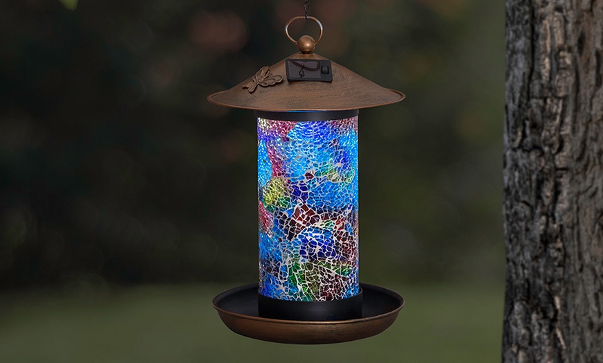 Image 7: LED Solar Hanging Bird Feeder