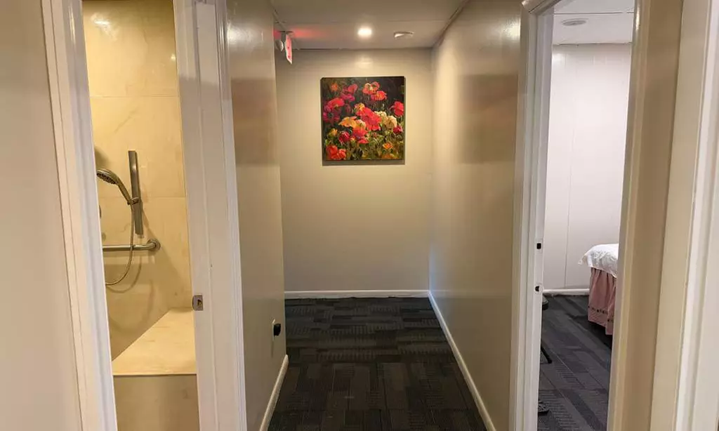 Custom Swedish Deep Tissue or Acupressure Massage Sessions