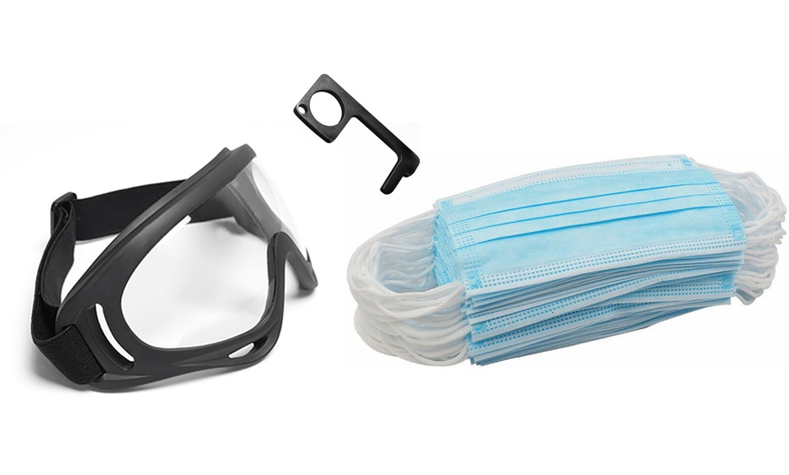 Image 26: Disposable Face Mask and Goggles