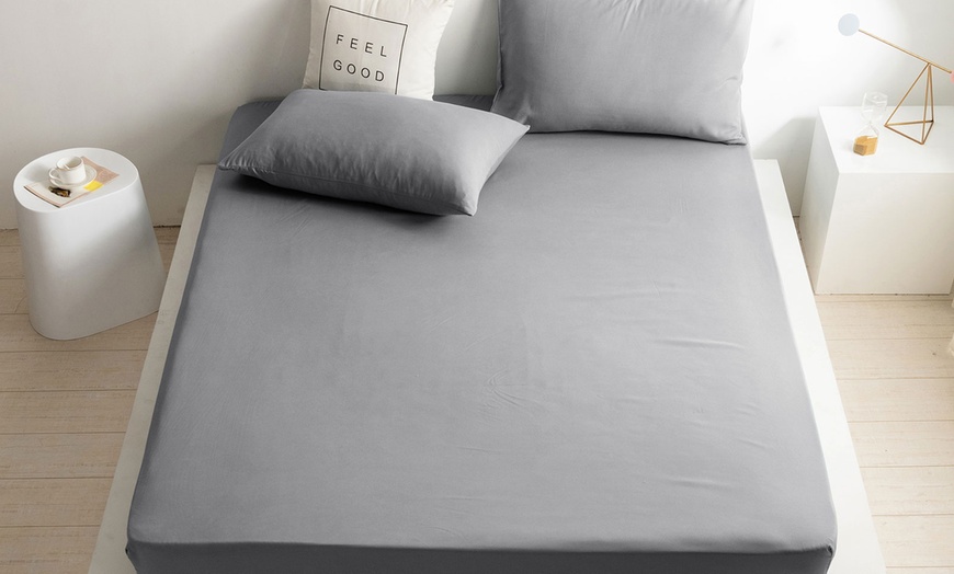 Image 2: Fitted Bed Sheet Cover