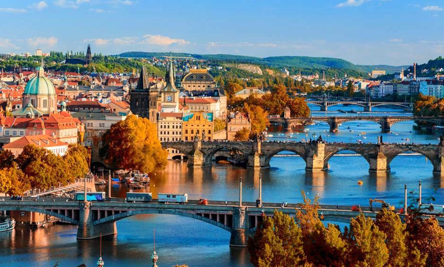 Image 1: Prague : chambre double, triple ou familiale avec petit-déjeuner