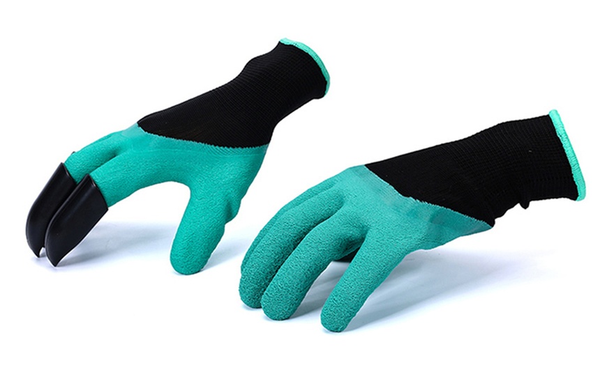 Image 6: Garden Digging Gloves