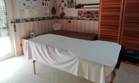 Uno o 2 massaggi a scelta di 50 minuti allo Studio Massaggi Ivan Perrone (sconto fino a 78%)