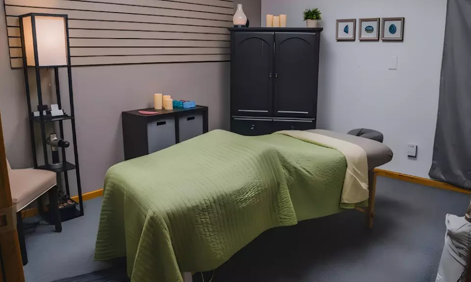 Relax & Unwind with 60-, 90-, or 120-Minute Deep Tissue Massage