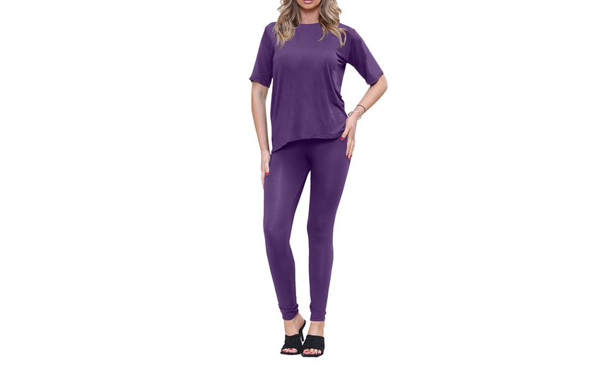 Image 27: Women's Oversized T-shirt and Leggings Co-Ords Lounge Set