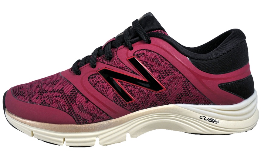 Image 6: New Balance Women's Running Trainers 