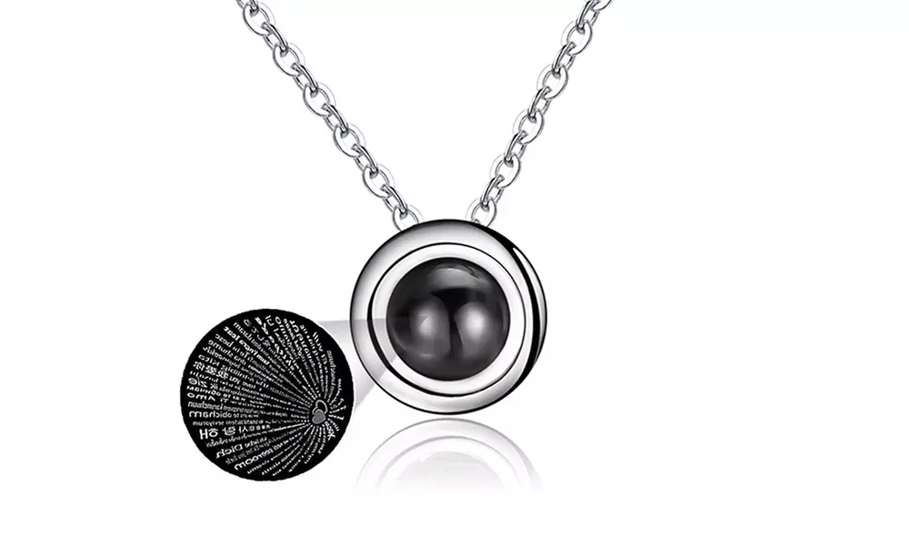 Halskette mit Projektion