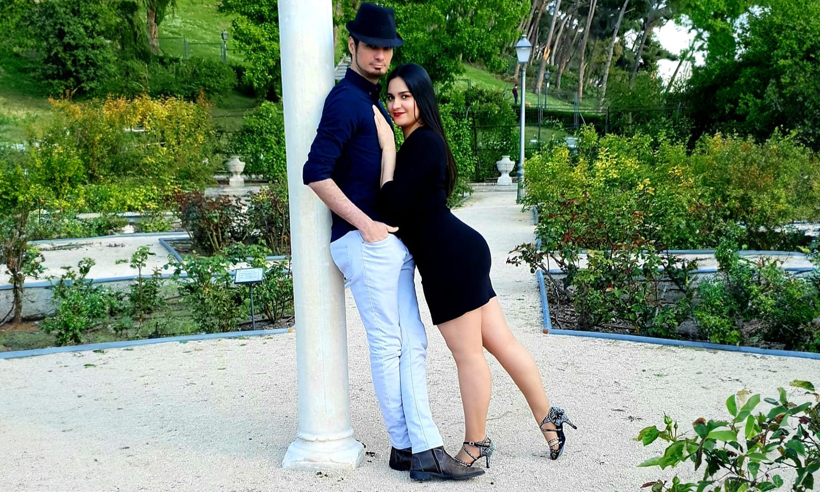 Bono de 8, 16 o 24 clases a elegir entre bachata y salsa