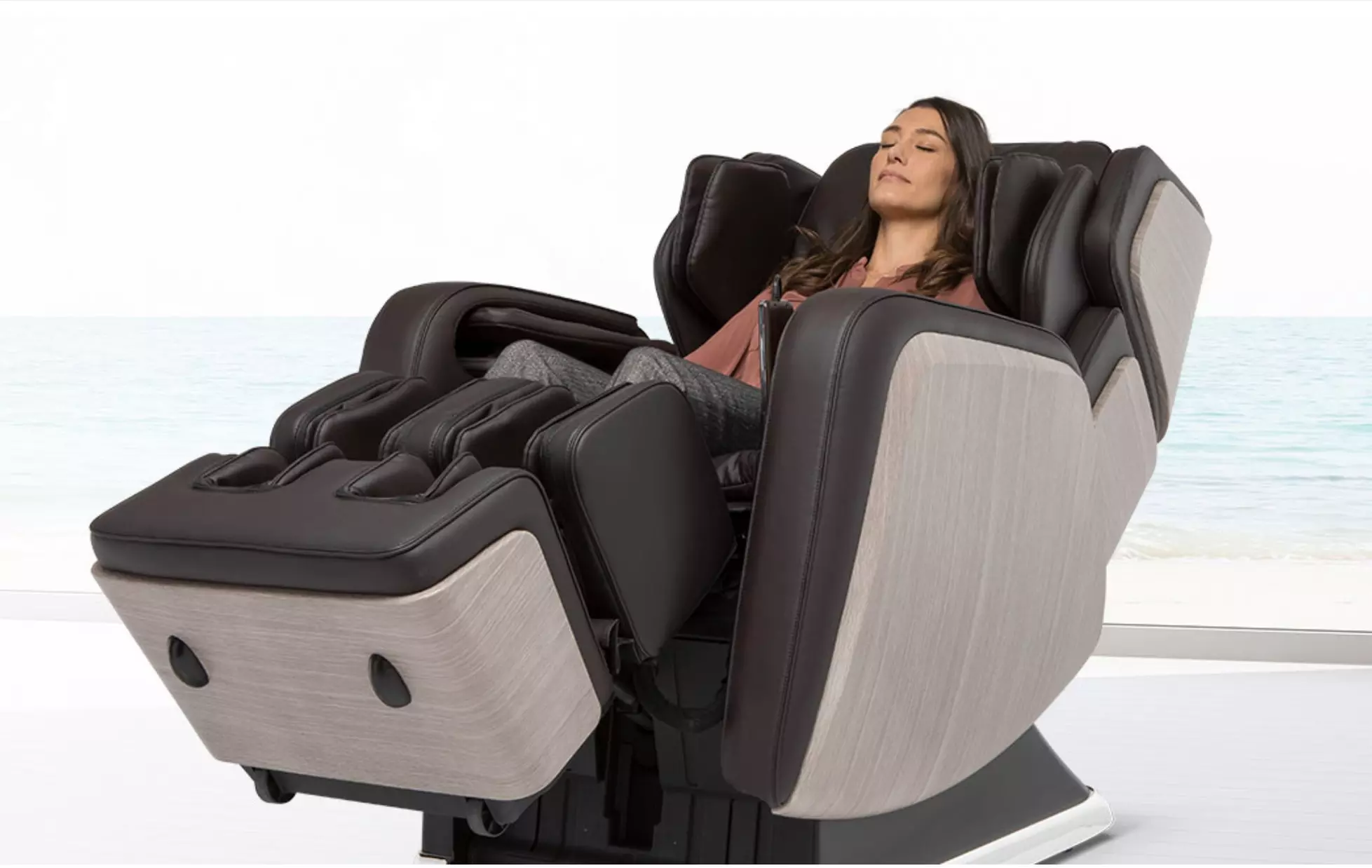 One or Five 40-Minute No-Contact Full-Body Chair Massages at Inngi Float (Up to 36% Off) - Primary Image