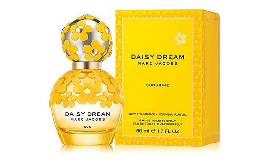 Image 4: Marc Jacobs Daisy Dream Sunshine EDT 50ml or Love Petals EDT 20ml