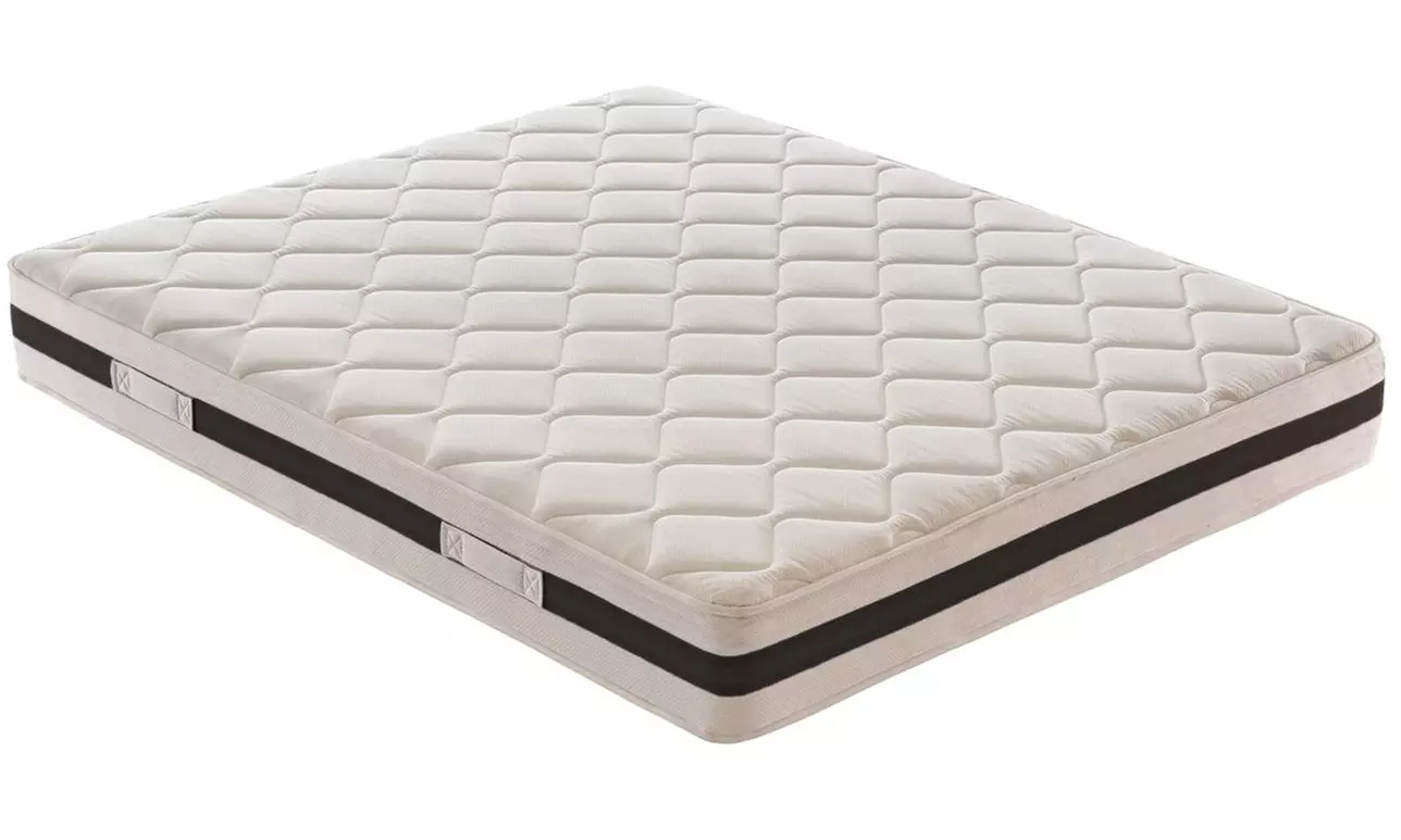 Federkernmatratze mit Memory Foam