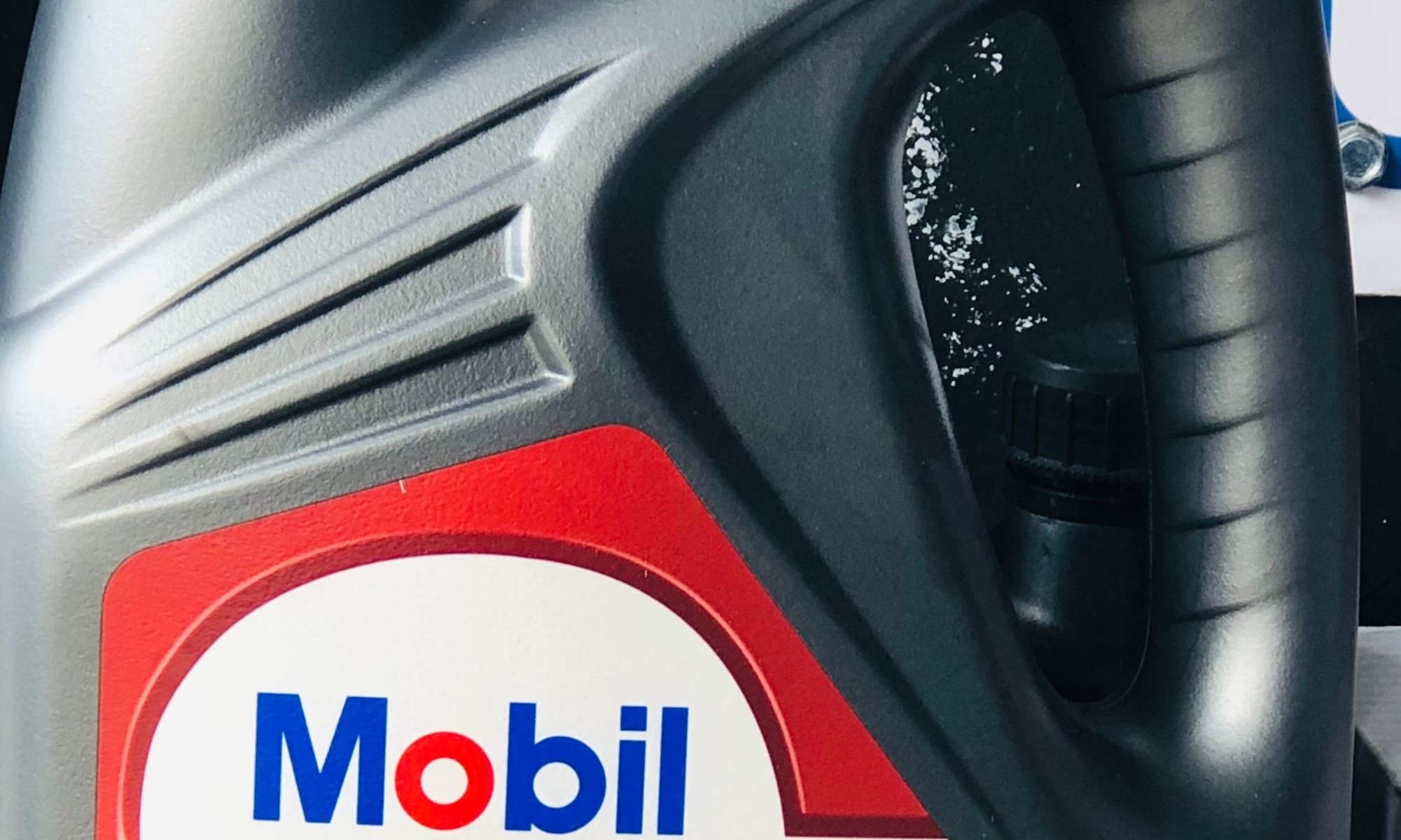 Up to 60% Off on Oil Change at Dylan's Tire and Auto