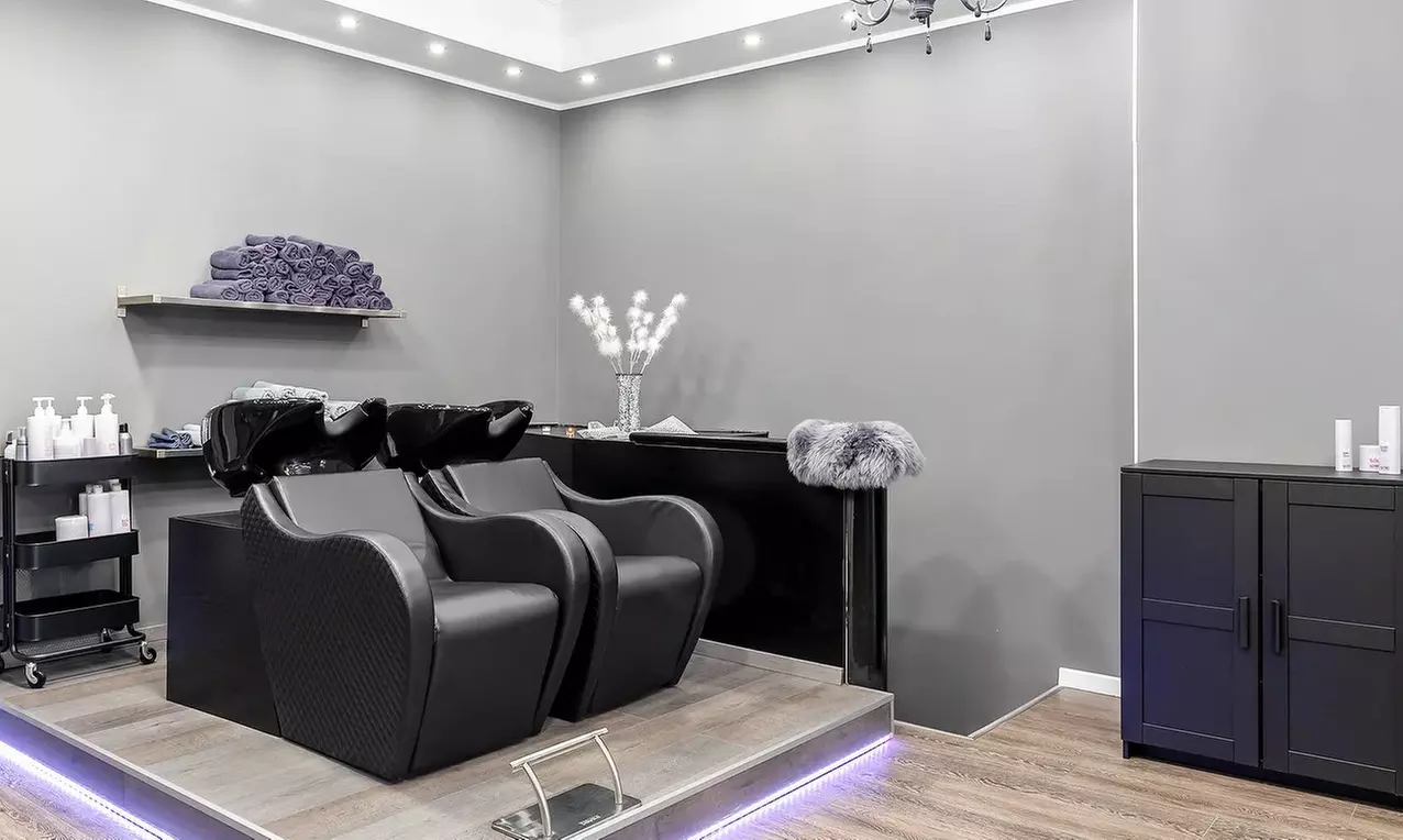 Waschen, Schneiden & Föhnen für Herren, Damen & Kinder - für 1 Person