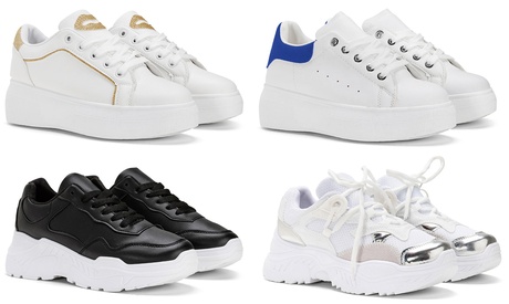 Sneakers da donna disponibili in 5 modelli e vari colori e misure