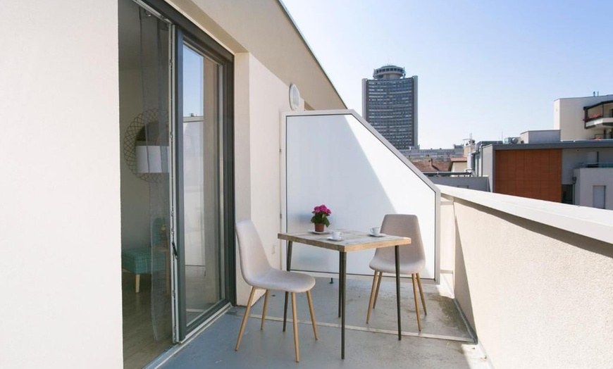 Image 4: Mulhouse : appartement T2 avec option petit-déjeuner 
