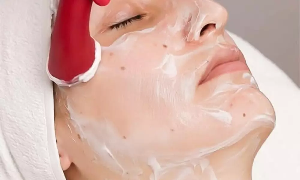 "Eye Lift" ou "Hydradermie Lift" Guinot : soins du visage à Coubron