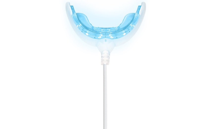 Image 3: Glamwhite Smartphone Teeth Whitening Kit