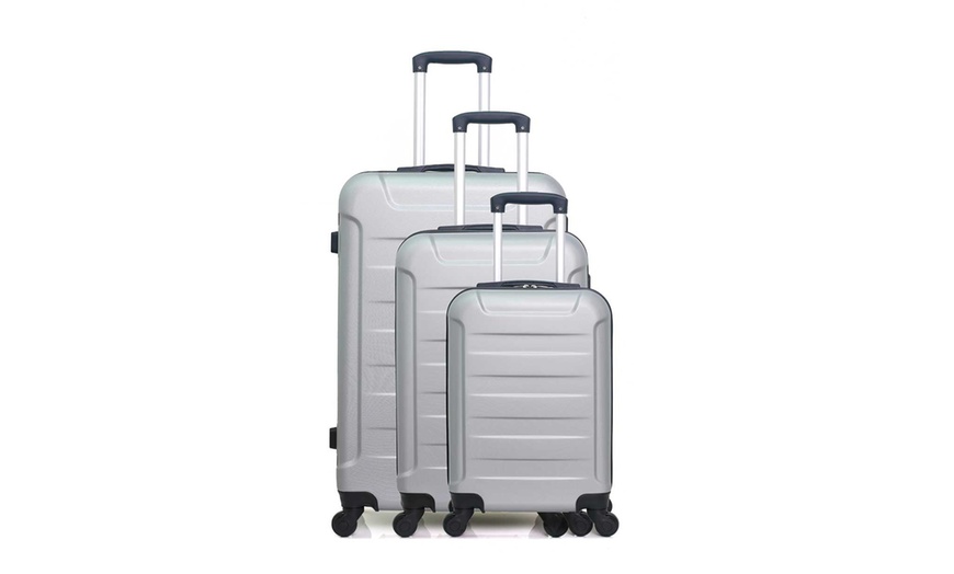 Image 14: Three Suitcases Set