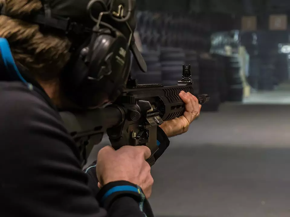 Karta podarunkowa ważna 12 miesięcy na usługi w Strzelnicy Colt