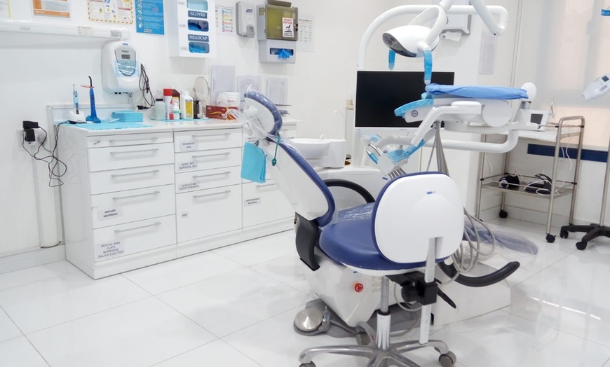 Image 4: Dentist Check Up Scale & Polish and Teeth Whitening at MedLink Medical