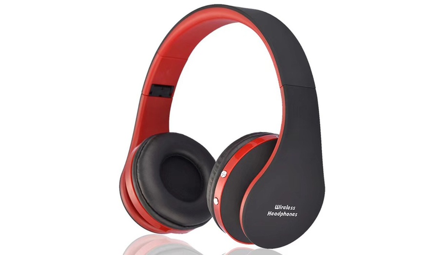 Image 6: Foldable Wireless Over-Ear Headphones