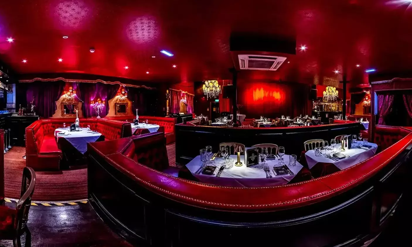 Enjoy Cabaret Sunday Boozy Lunch & Cabaret Sunday Show For One or Two