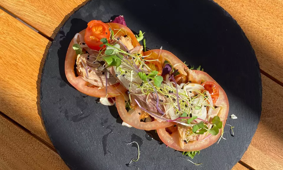 Menú mediterráneo para disfrutar frente al mar en B-One Costa Alegre