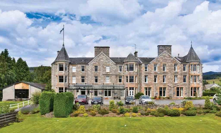 Image 14: Perth and Kinross: Standard Double Room with Breakfast