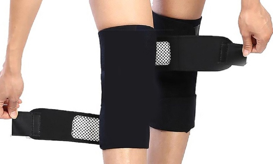 Image 2: Self-Heating Magnetic Knee Pad